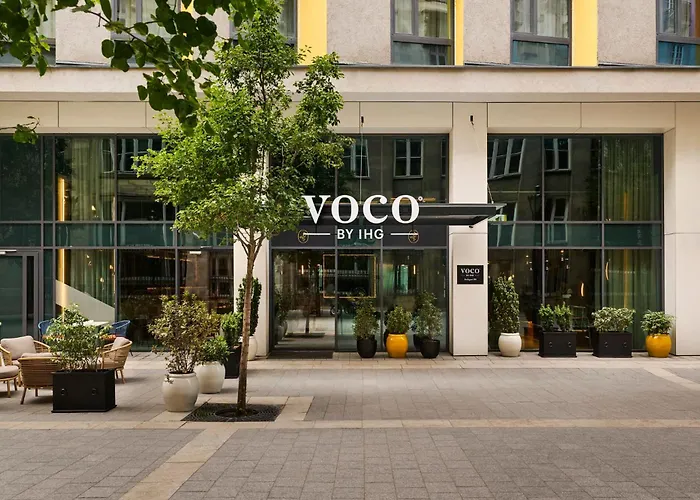 D8 Hotel