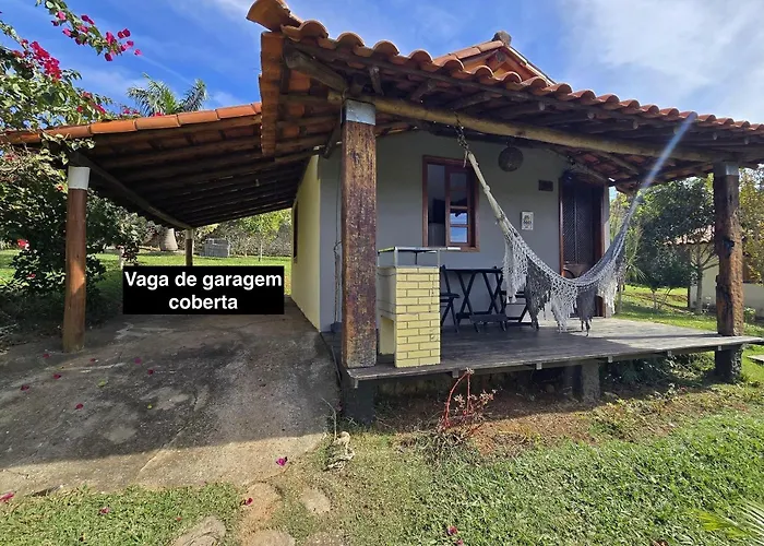 Chalés Vila Carrancas - Ao lado do centro com piscina, cozinha completa e muita tranquilidade