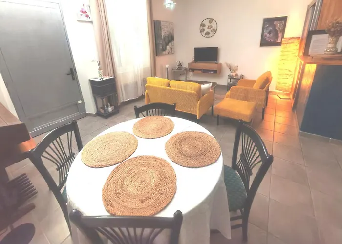 L'Empire D'Essences Appartement