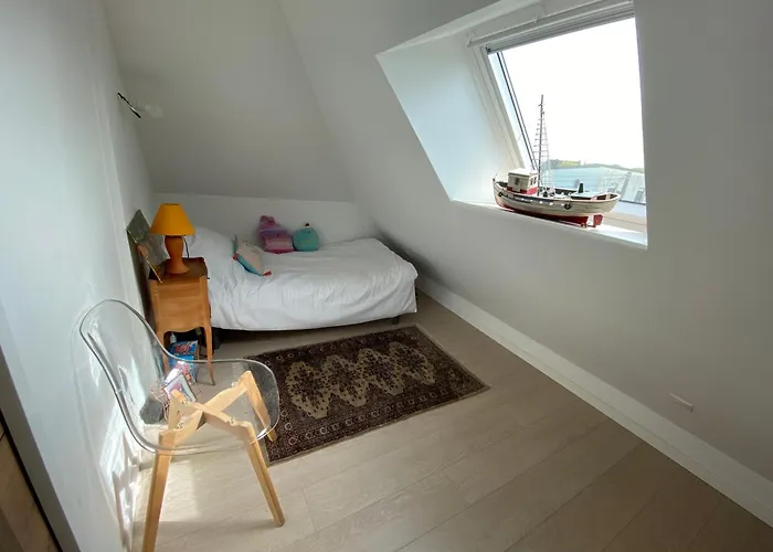 La maison bleue vacance et jardin, la mer à 550 m