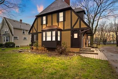 Rochester Gem: 3Br Near All!