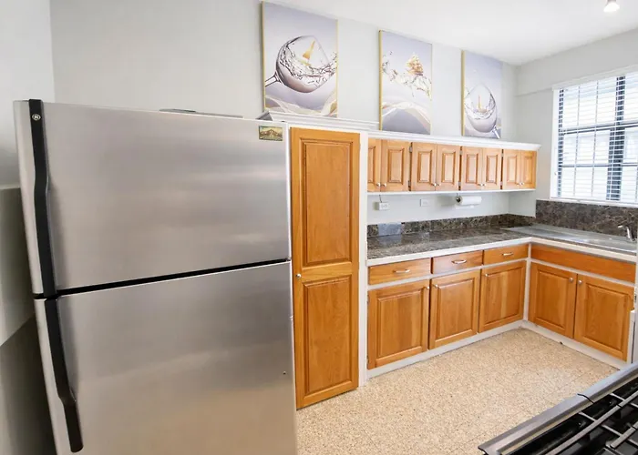 Mjs On The Savannah- Spacious 2-Bed Across From The Savannah