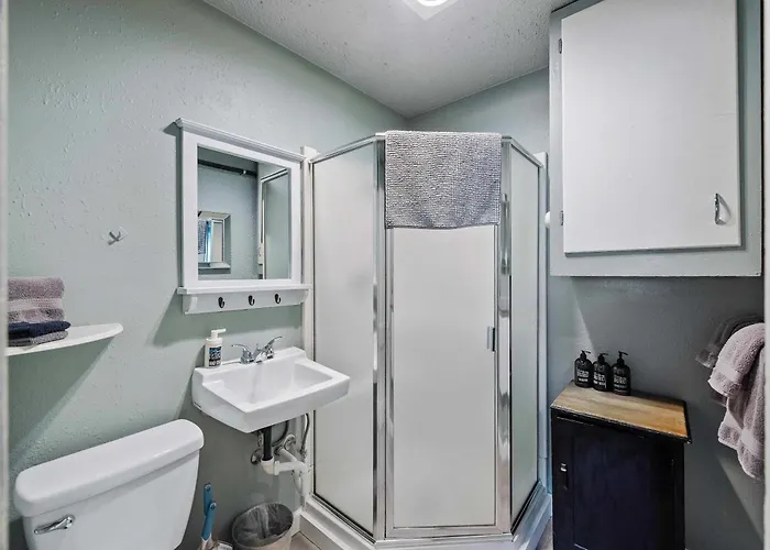 #Stayinmydistrict Heritage House Suite