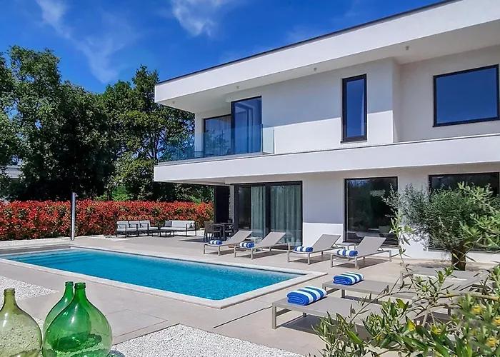 Villa Lux Natura - New 2025