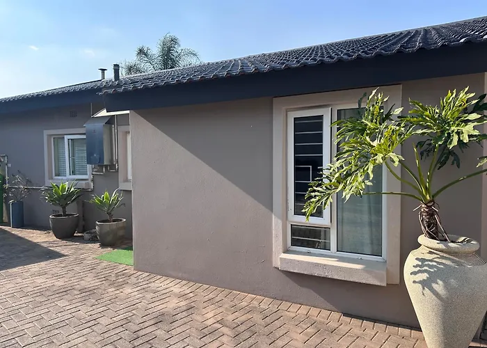 Guests house Spacious Private Suite In Central Morningside