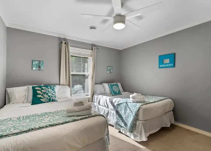 Blue Bear Cottage At Simple Life Rentals