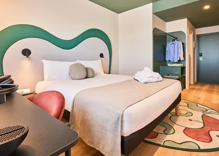 Perros hoteles Ibis Styles Madrid Airport Valdebebas