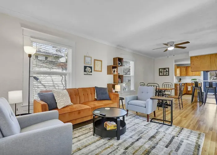 Boho Retro Style In Lansing 10 Mins To Msu Campus