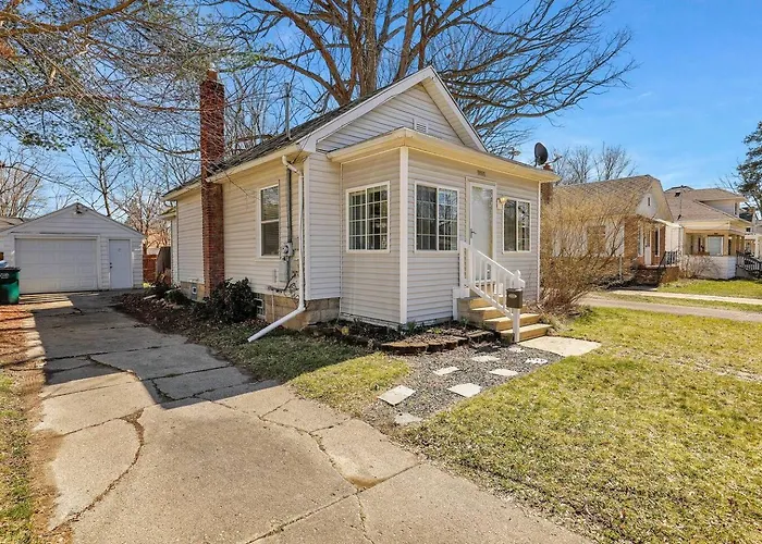 Boho Retro Style In Lansing 10 Mins To Msu Campus