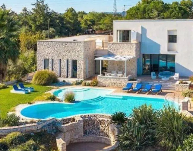 Villa Flavia