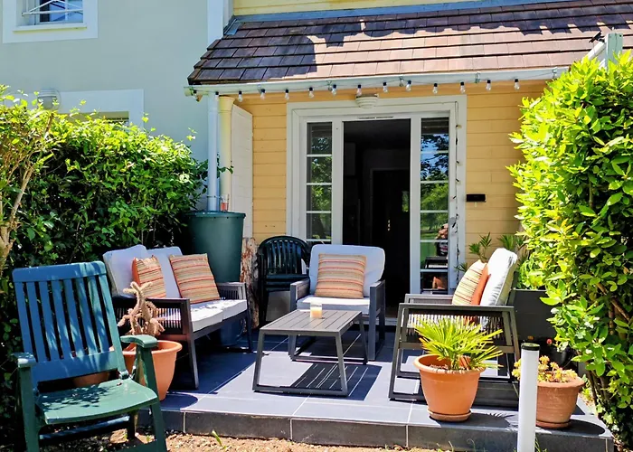 La Maison Tranquille at the Lake 1 Bedroom House
