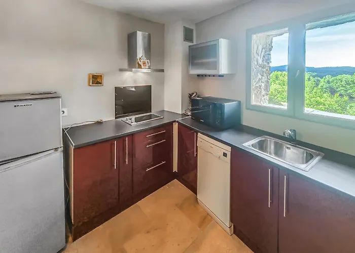 Lovely Home In Roquebrun