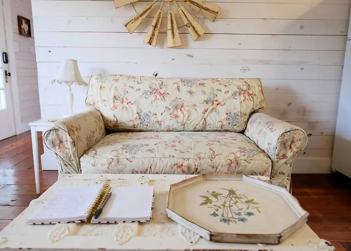 Secluded, Quiet 1B/1B Luxury Private Farm Stay In Fischer, Tx