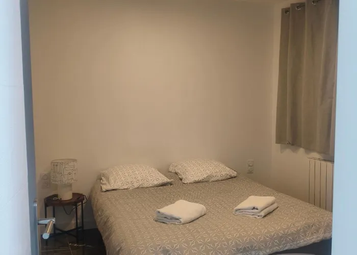 Appartement privé moderne et lumineux plain-pied