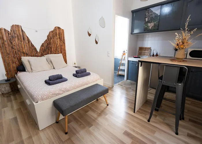 Studio vue sur le rocher