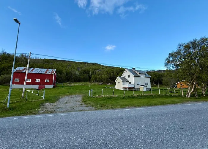 Mikkelsby House By Altafjord