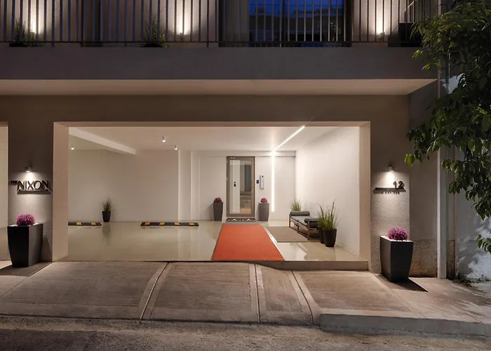 The Nixon Luxury Suites And Apartment Hotel