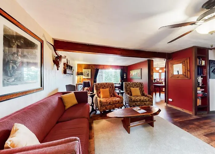 Cozy Dog-Friendly Home With Fireplace Near Wallowa Lake State Park & Tram