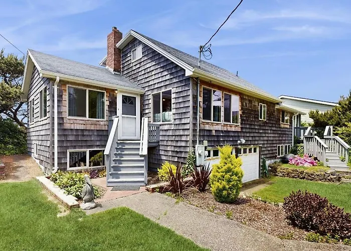 Oceanfront Home With Stunning Views & Private Beach Access - Dogs Ok