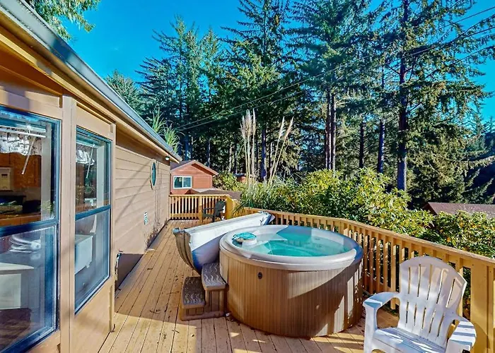 Cozy Abode Steps From The Beach With A Private Hot Tub And Nautical Theme