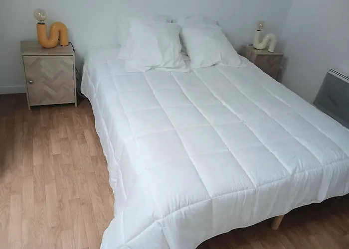 Maison de Vacances, Piscine et jardin - Plage à 5 min en voiture