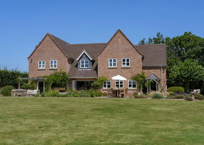 Appletree House