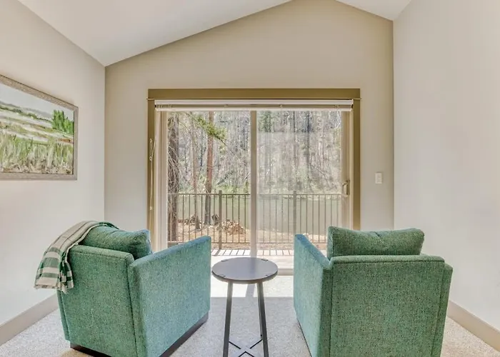 Unique Riverfront Home & Cabin With Amazing Views Deck & W&D - Dog-Friendly