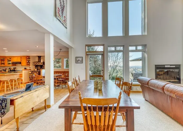 Mid-Century Home With Floor-To-Ceiling Windows & Great Views