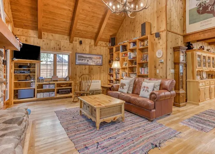 Historic Waterfront Cabin With Hot Tub & Salmon River Access - Dog-Friendly