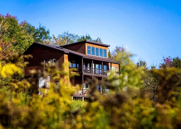Secluded Contemporary Haven With Fire Pit & Sweeping Vistas In Margaretville, New York