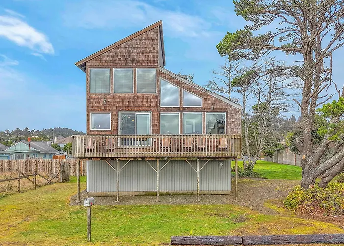 The Bay House On 52Nd