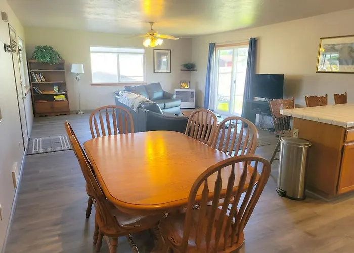 The Hofer Beach Retreat
