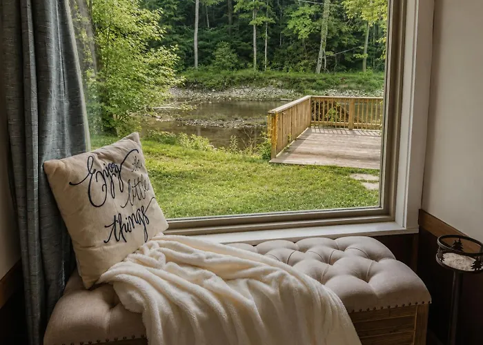 Pigeon Ridge Cabin