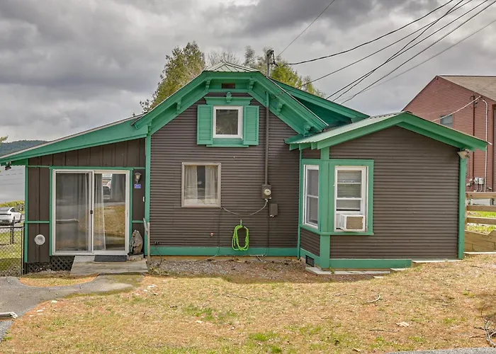 Adorable Cottage, Shared Beach, Walk To Town
