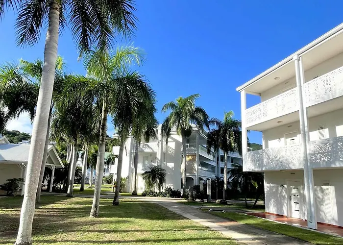 6 Beachfront Apartments With Terrace & Direct Beach Access