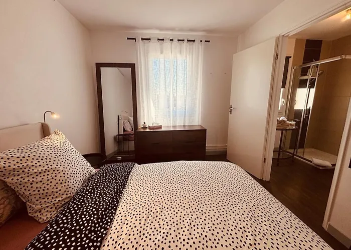 Bel appartement neuf près du golf