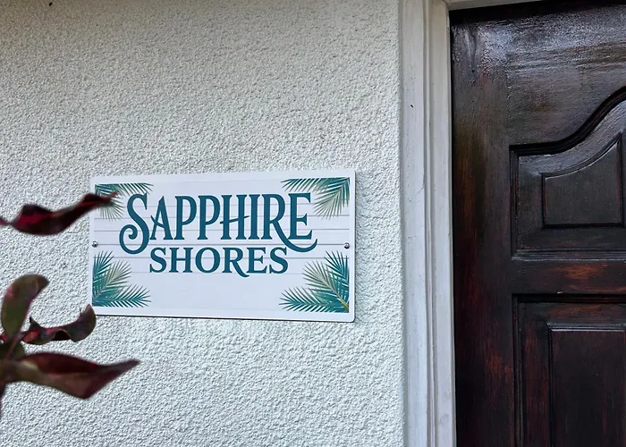 Sapphire Shores At Halcyon Heights 10 Minute Walk To The Beach