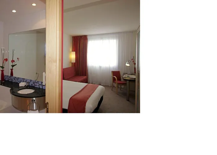  Holiday Inn Express Barcelona City 22@ By Ihg