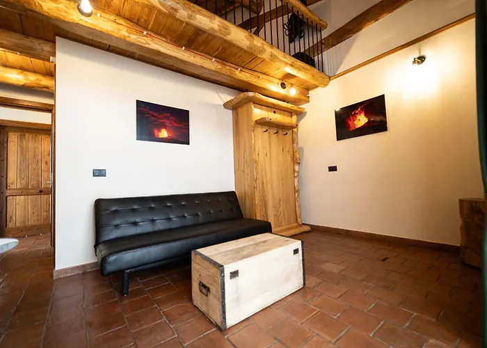 Etna Quota Mille Boutique Hotel, Typical Sicilian Food & Wine