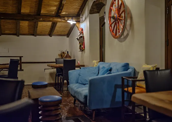 Etna Quota Mille Boutique Hotel, Typical Sicilian Food & Wine