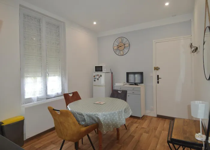 Appartement proche de la plage - wifi, bien agencé