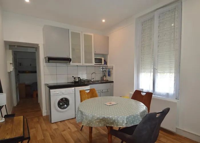 Appartement proche de la plage - wifi, bien agencé