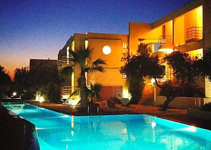 Hotels with pool Rodon