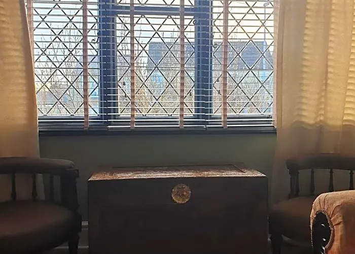 Harry'S Bed And Breakfast