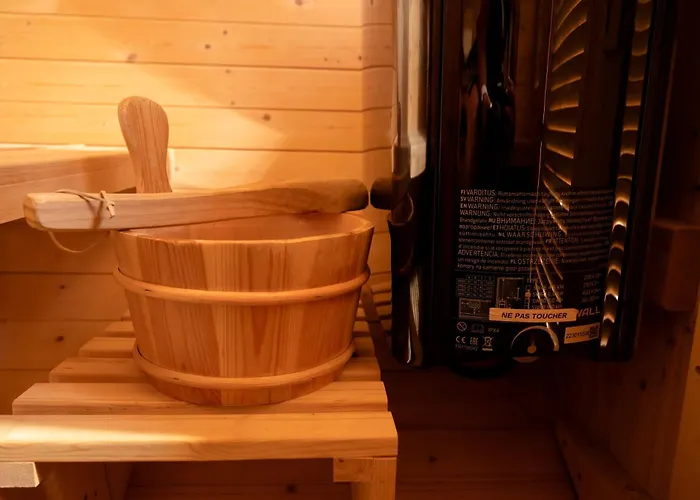 Au-Doux-Altic chalet romantique avec JACUZZI ET SAUNA