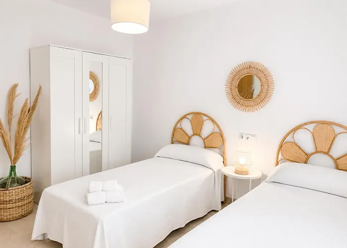 Adosado con piscina a 5 minutos de la playa