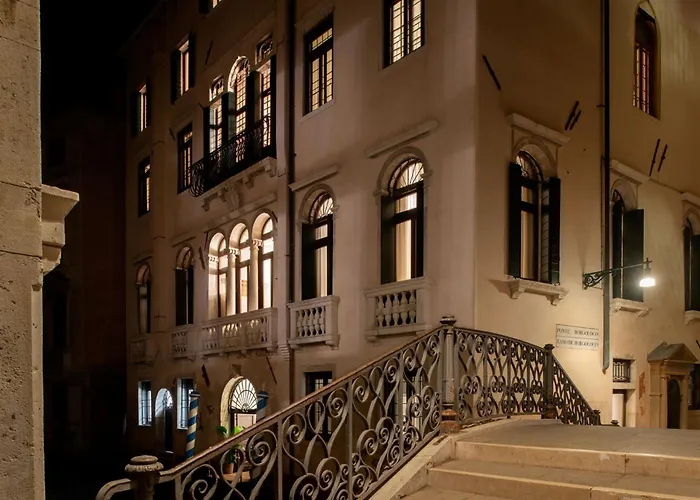 Eight Venezia