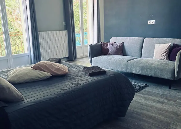 Location appartement 1 chambre et dépendance en supplément voir infos importantes dans un mas provençal au coeur du luberon