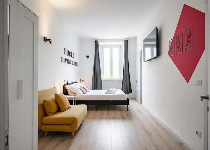 Renzo & Lucia Lakefront Suites With Stunning Views Of Lake Como