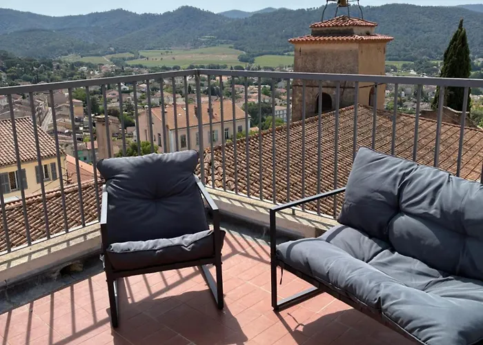 Maison de village avec terrasse